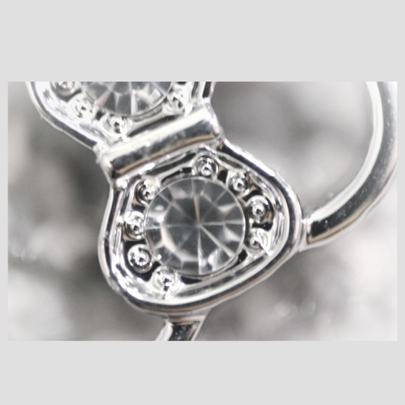 Silver Disney Minnie Mouse crystal bow belly ring - Picture 9 of 11